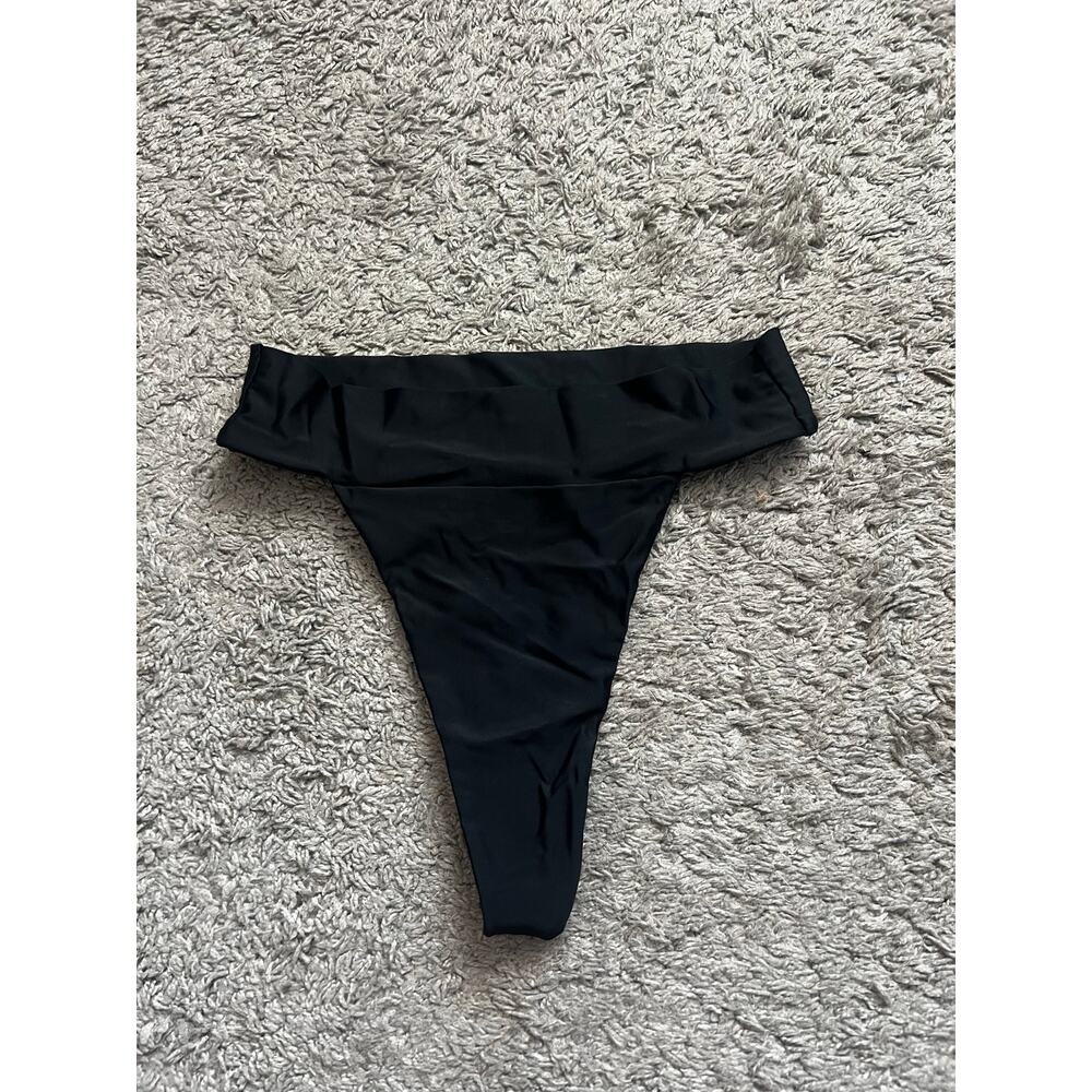 Acacia Mateo Bottoms in Black